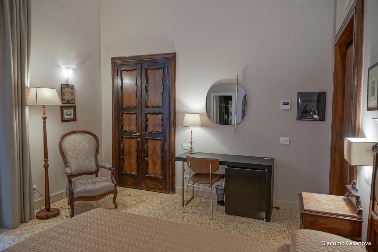 Dimora Donna Elena Bed & Breakfast Napoli Eksteriør bilde